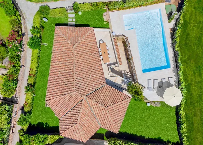 Brandinchi - Heated Pool, Private Beach, Sea View, Wi-fi * San Teodoro (Sardinia)