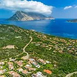 Villa Brandinchi - Heated Pool, Private Beach, Sea View, Wi-fi *