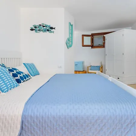 Brandinchi - Heated Pool, Private Beach, Sea View, Wi-fi *