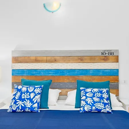 Willa Brandinchi - Heated Pool, Private Beach, Sea View, Wi-fi