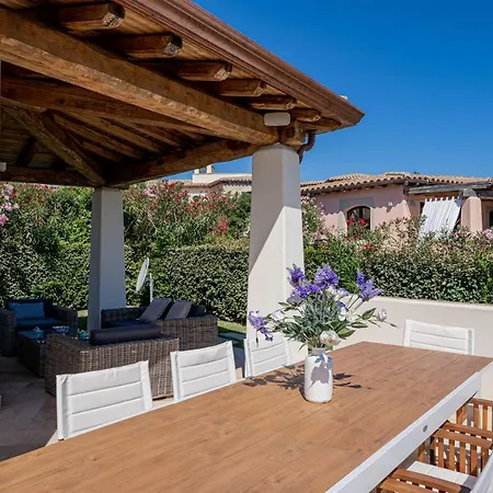 Brandinchi - Heated Pool, Private Beach, Sea View, Wi-fi סאן תאודורו