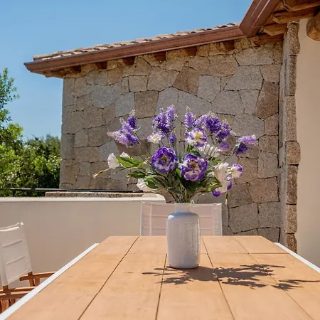 Brandinchi - Heated Pool, Private Beach, Sea View, Wi-fi