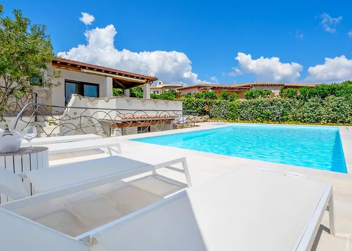 Villa Brandinchi - Heated Pool, Private Beach, Sea View, Wi-fi San Teodoro (Sardinia)