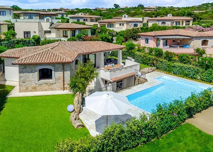Villa Brandinchi - Heated Pool, Private Beach, Sea View, Wi-fi