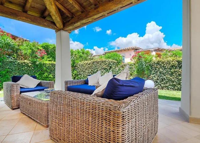 Villa Brandinchi - Heated Pool, Private Beach, Sea View, Wi-fi